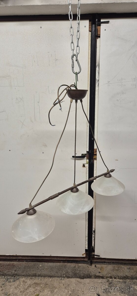 Sada vysiacich lustrov - 2