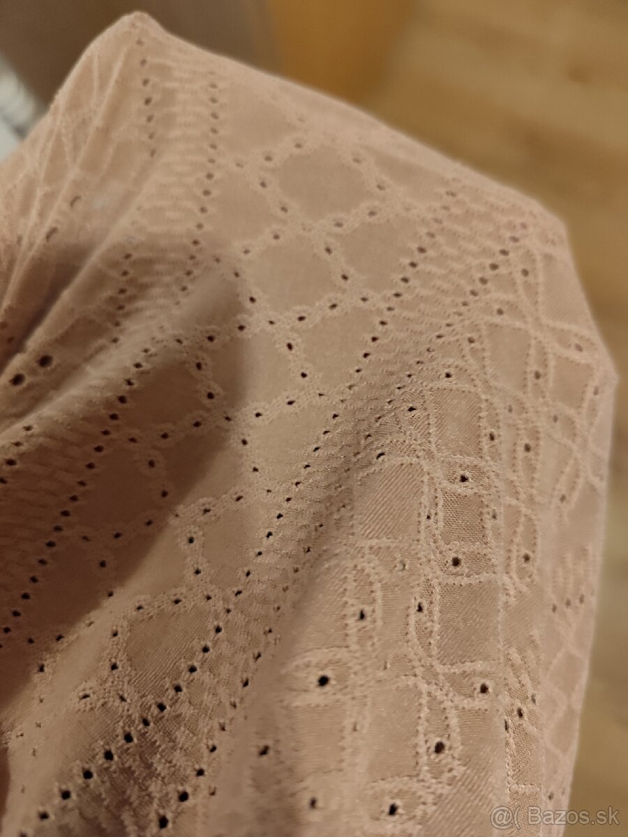 Dámske dierkované tričko staroružovej farby - 2