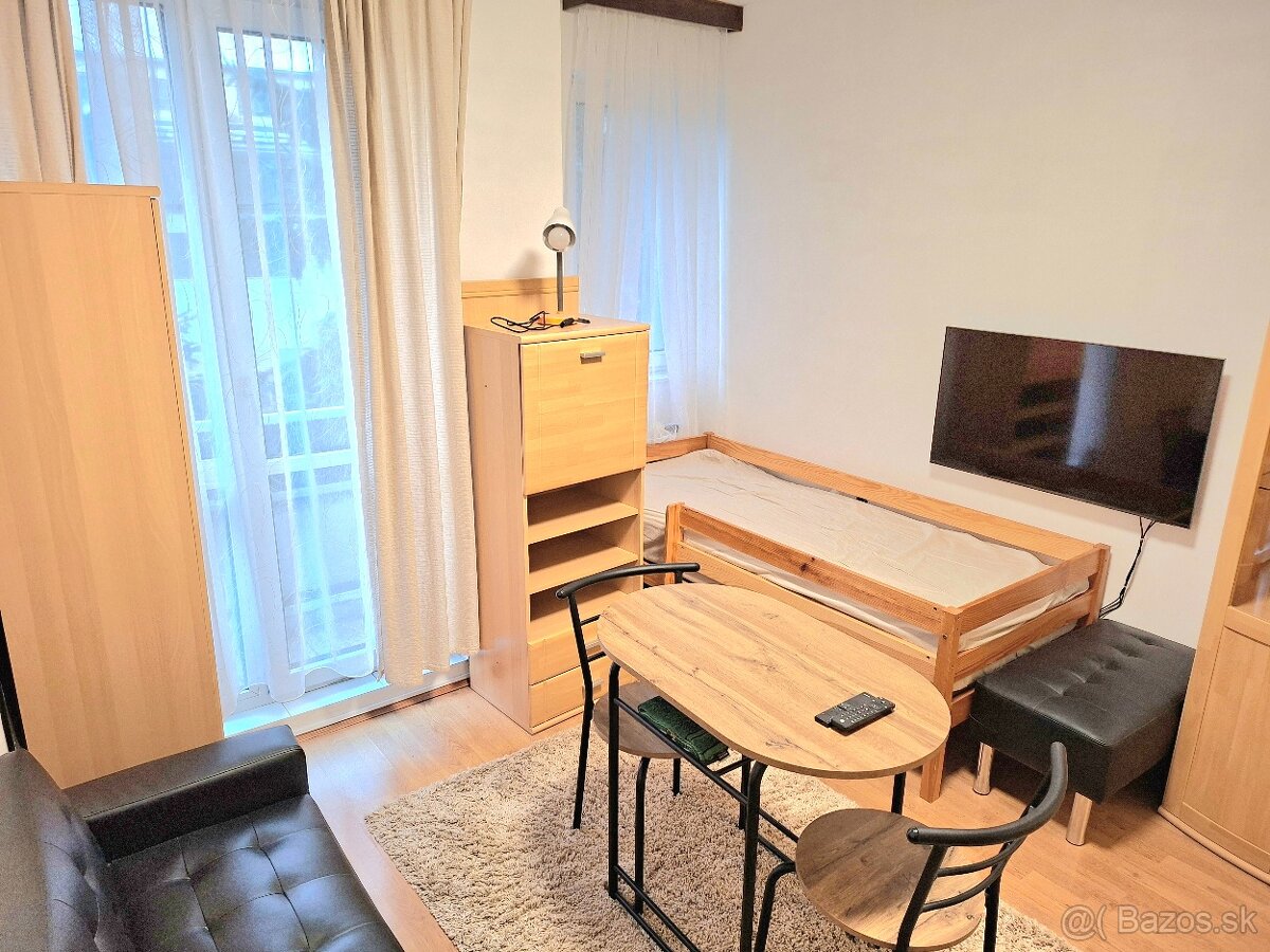 Prenájom garsonky v Bratislave, Rači. Cena 480€ vrátane E - 2