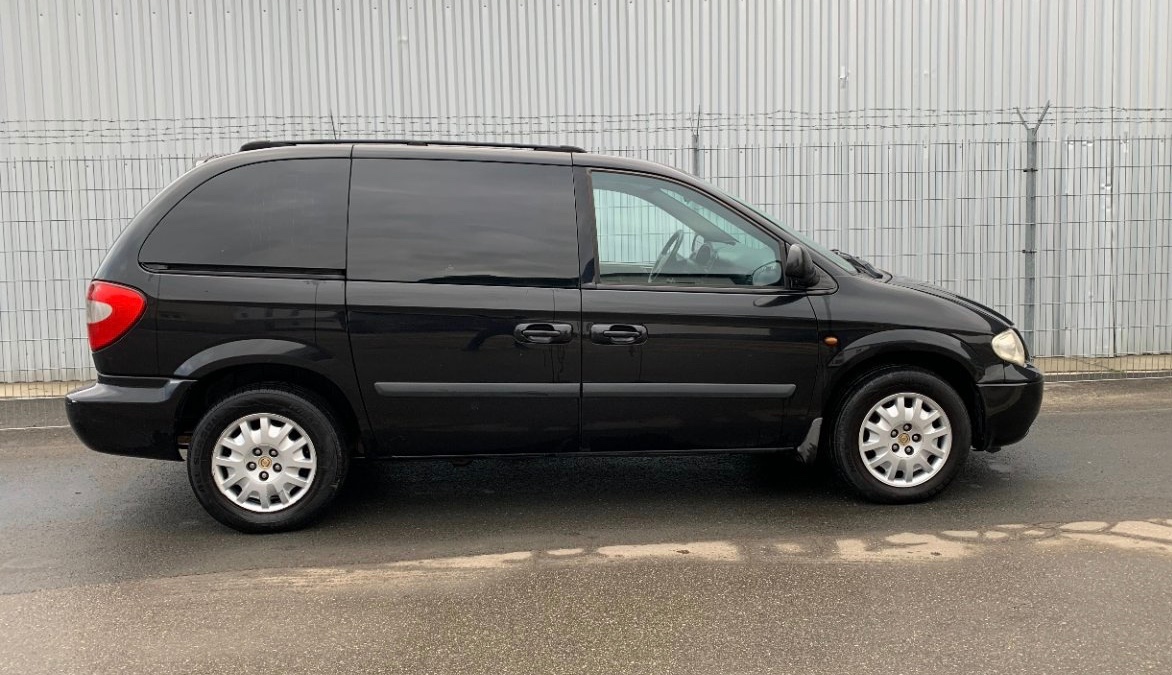 rozpredám: Chrysler Voyager 2.8 Crd, 2.5 Crd, Automat, 7M - 2