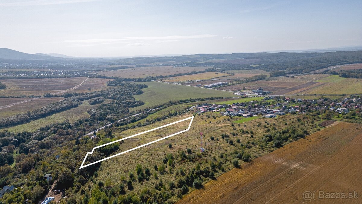 Pozemok s výhľadom na okolie medzi obcami Svinica a Bidovce - 2