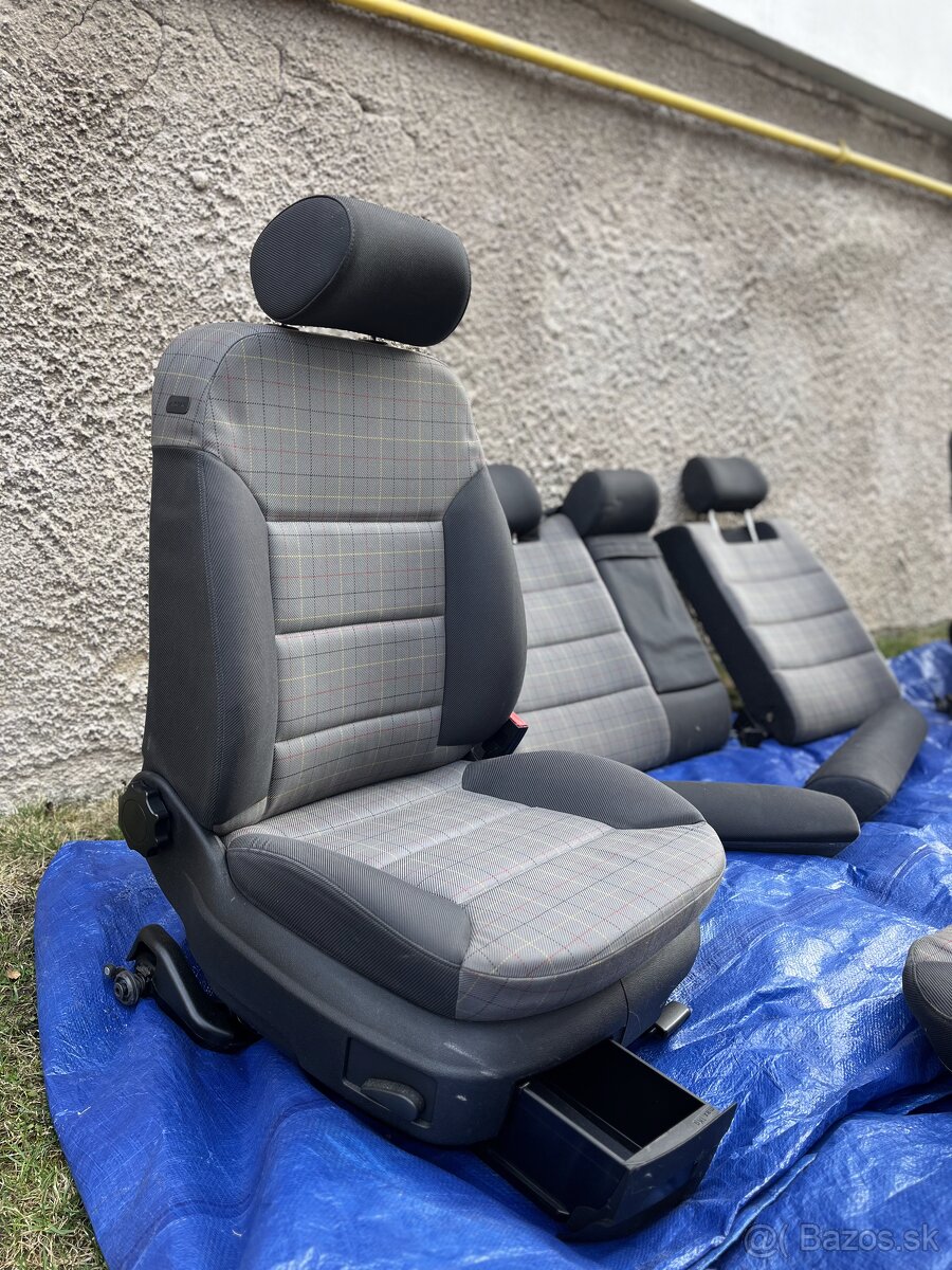 Audi A6 c5 sedadlá - 2