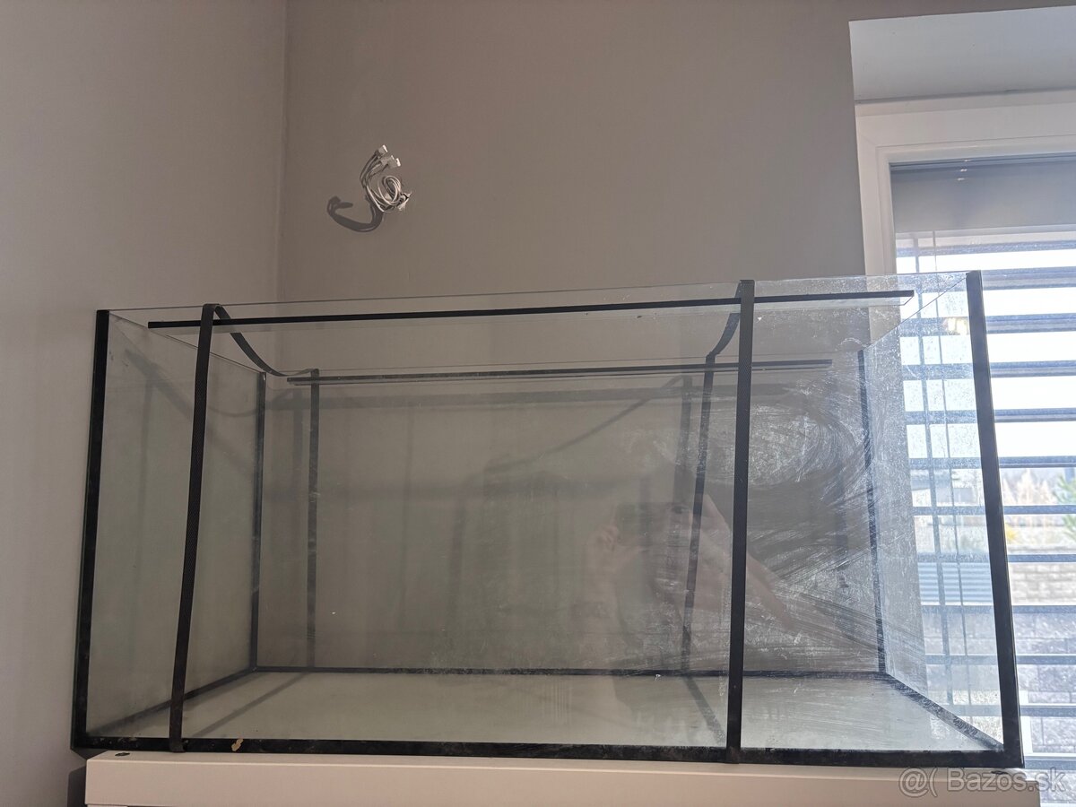 Akvárium 80x35x40 - 2