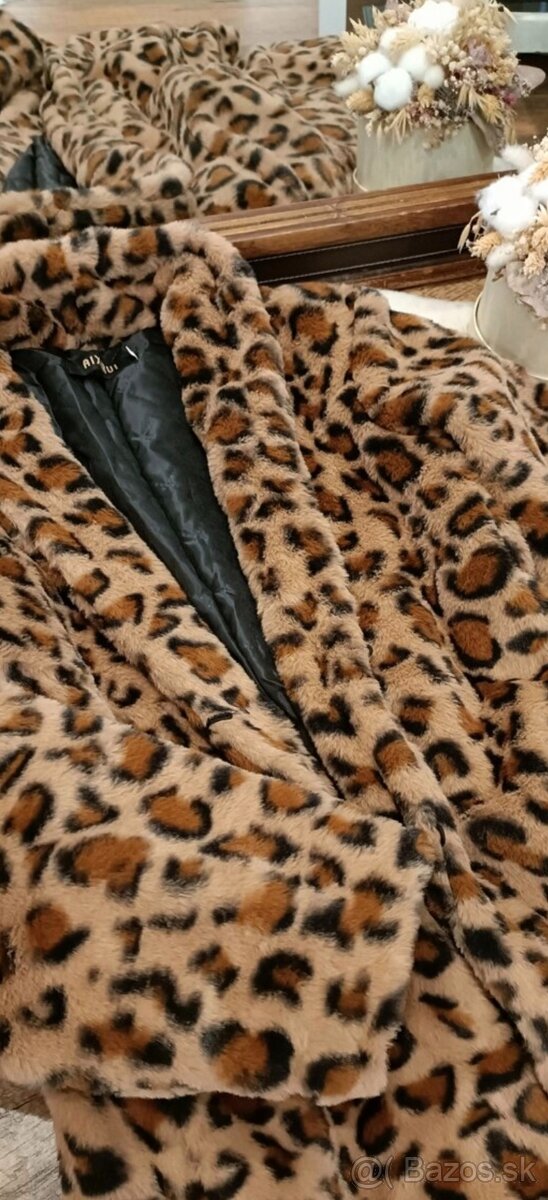 Úplne nový kabát - 2