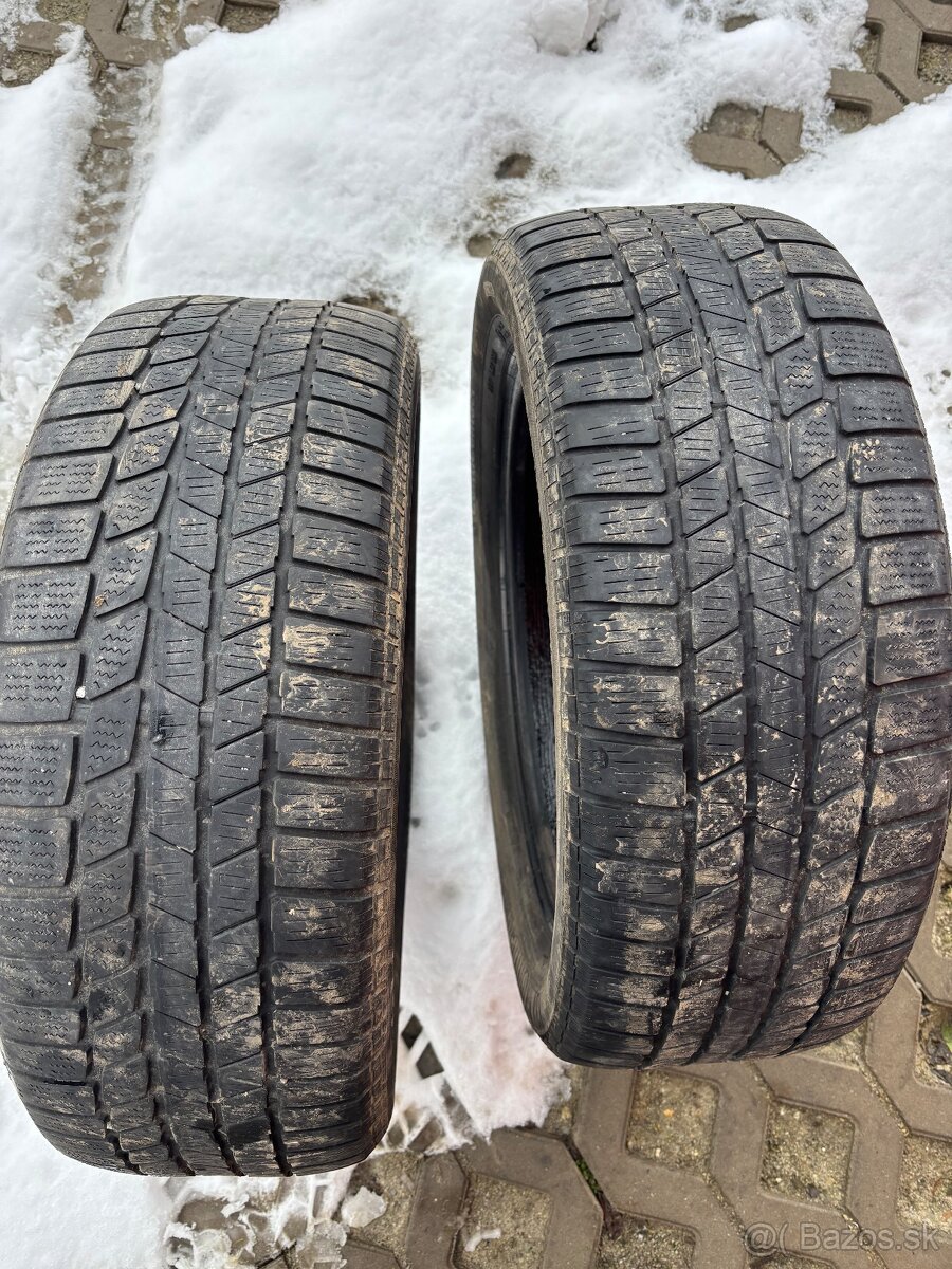 Pneu 215/55 R17 - 2