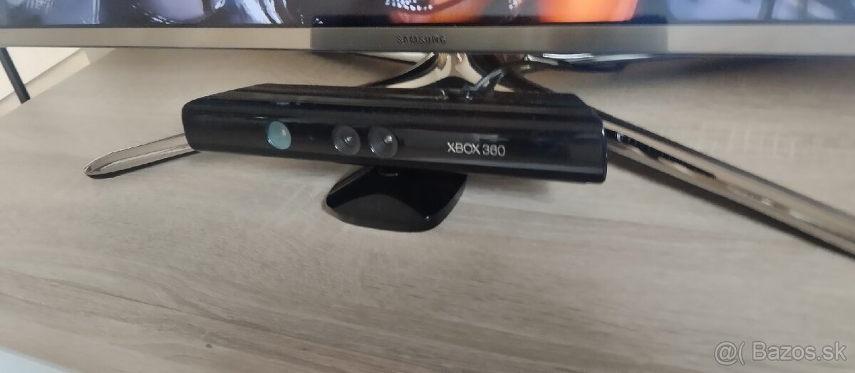 Xbox 360+Kinect+4ovladace +4hry - 2