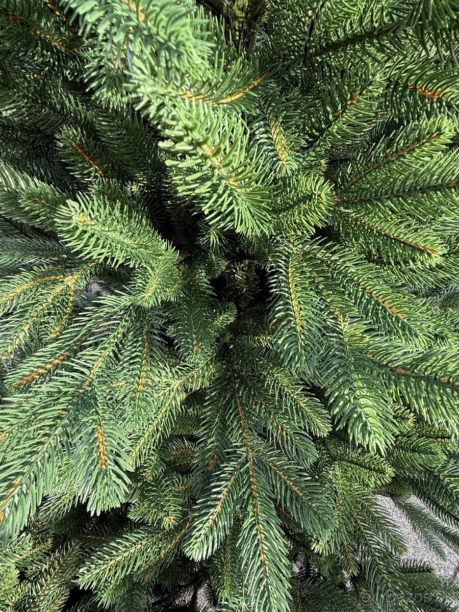 Vianočný stromček full 3D - 2