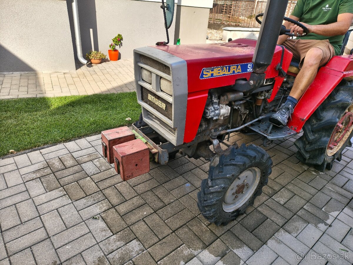 Predám malotraktor 4x4 - 2