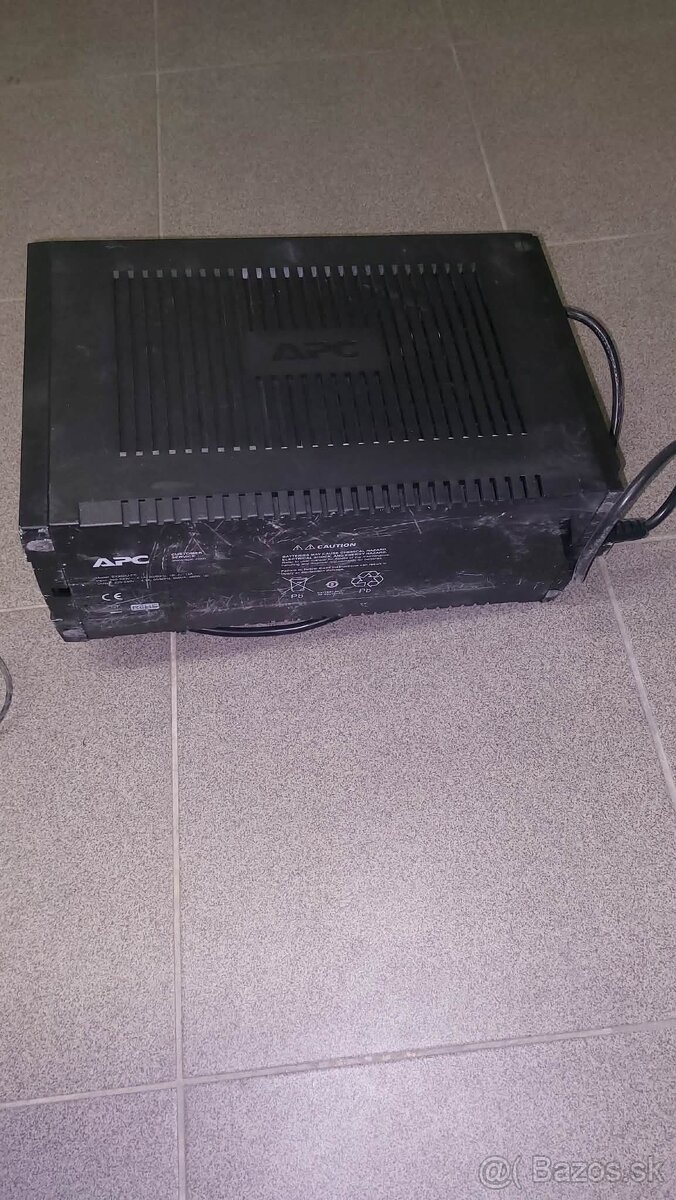APC Back-UPS 950VA, 230V - 2