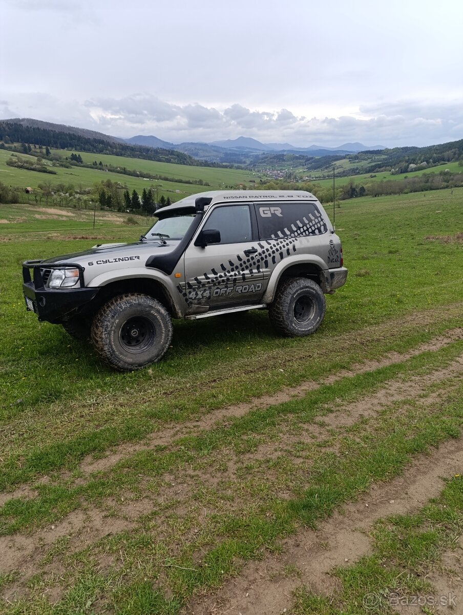 Predám Nissan patrol y61