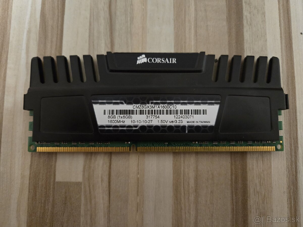 Pamat DDR3 8GB 1600MHz Corsair Vengeance - 2