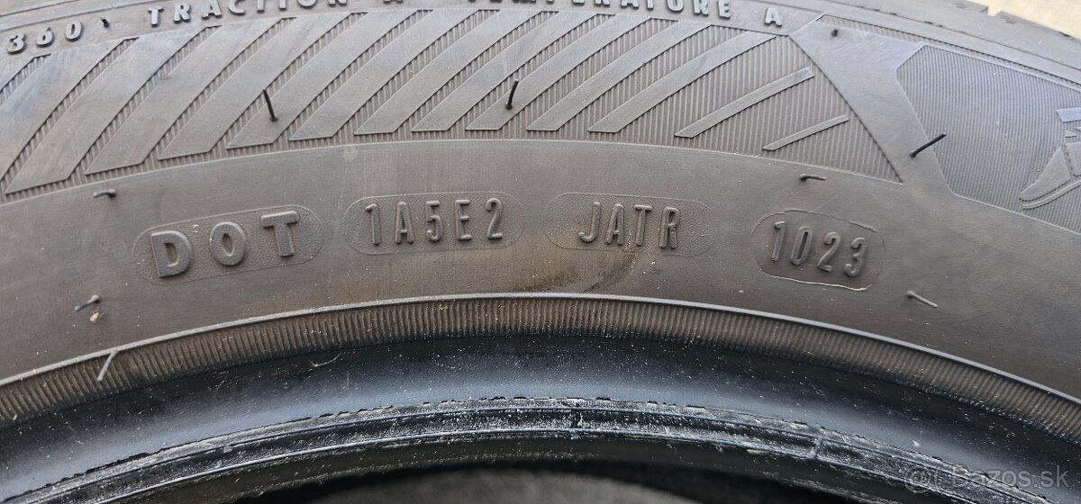 215/55 R18 99V Goodyear EfficientGrip Performance 2 - 2