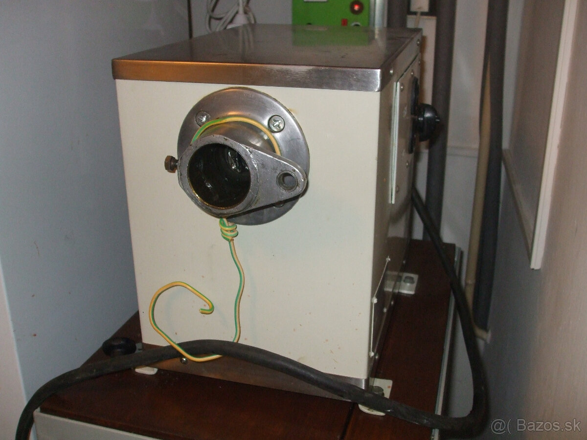 Prídavné zariadenia ku kuchyňskému robotu - 2