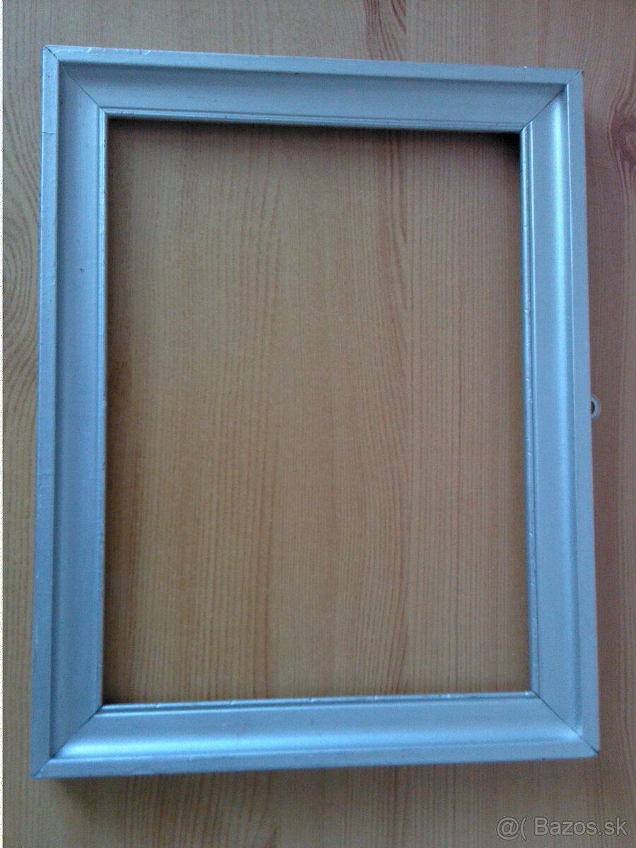 NOVÉ OKRUHLÉ DREVENÉ RÁMY+STRIEBORNÝ RÁMN - 2