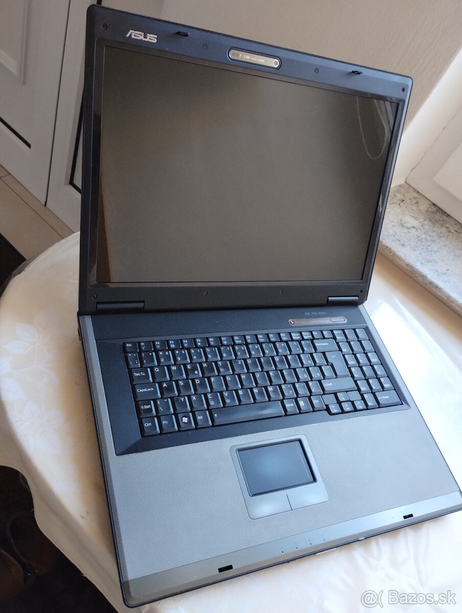 Predám notebook - 2