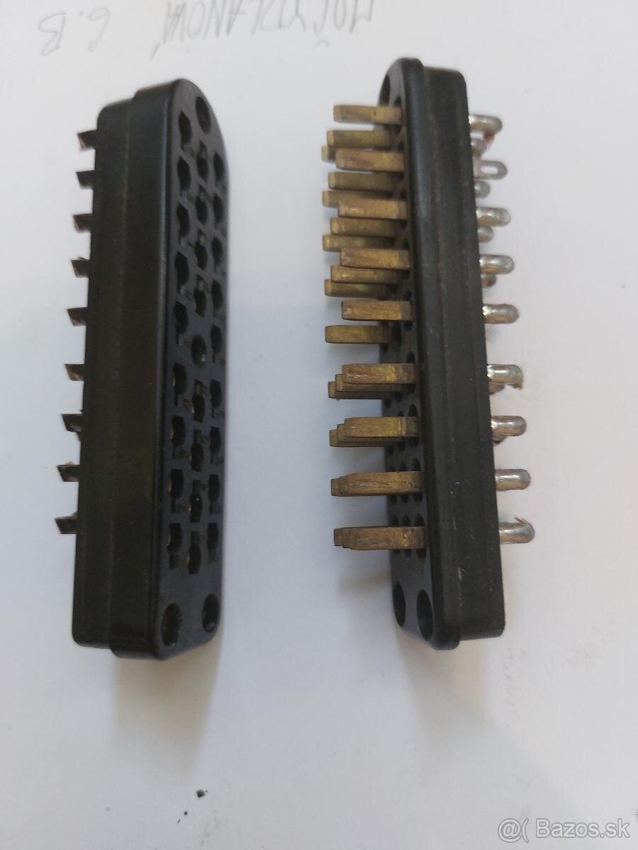 kupim tesla konektory podobne urs - 2