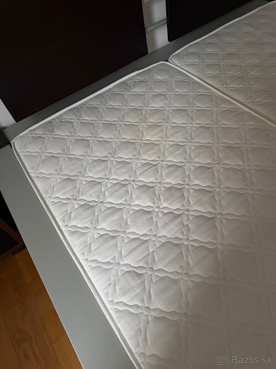 Manželská postel - 2