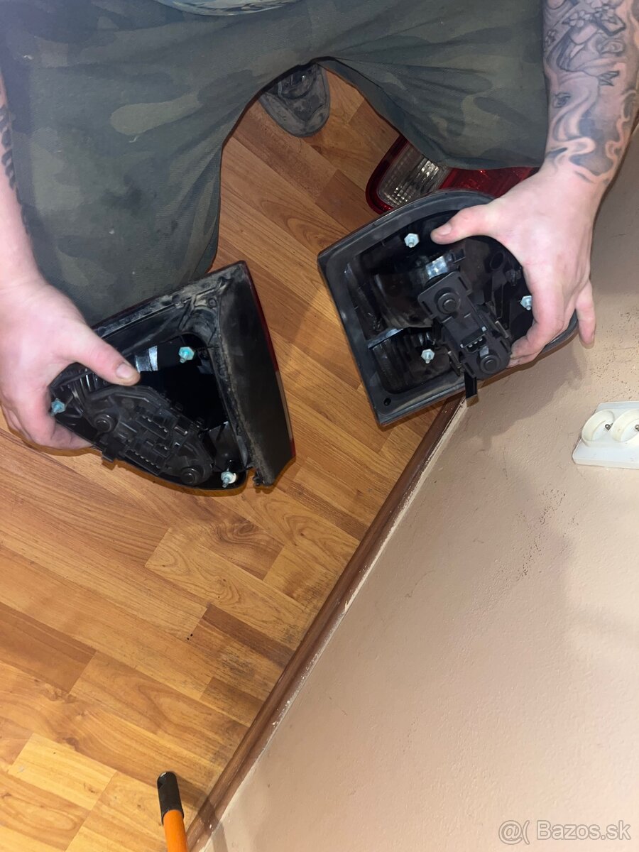 Svetlá Seat leon 1m1 - 2