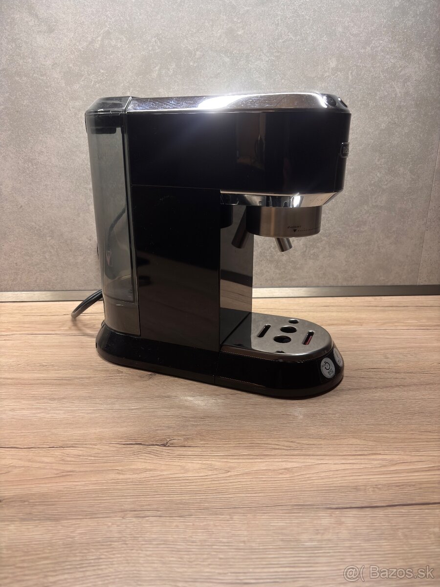 Kávovar Delonghi Delica 680.BK - 2