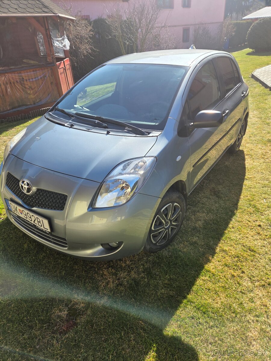 Toyota yaris - 2