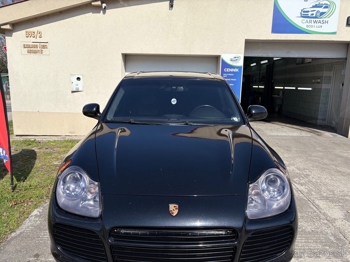 Porsche Cayenne - 2