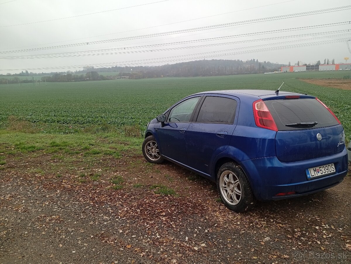 Predám Fiat Punto geande 1.4 benzín 57 kw - 2