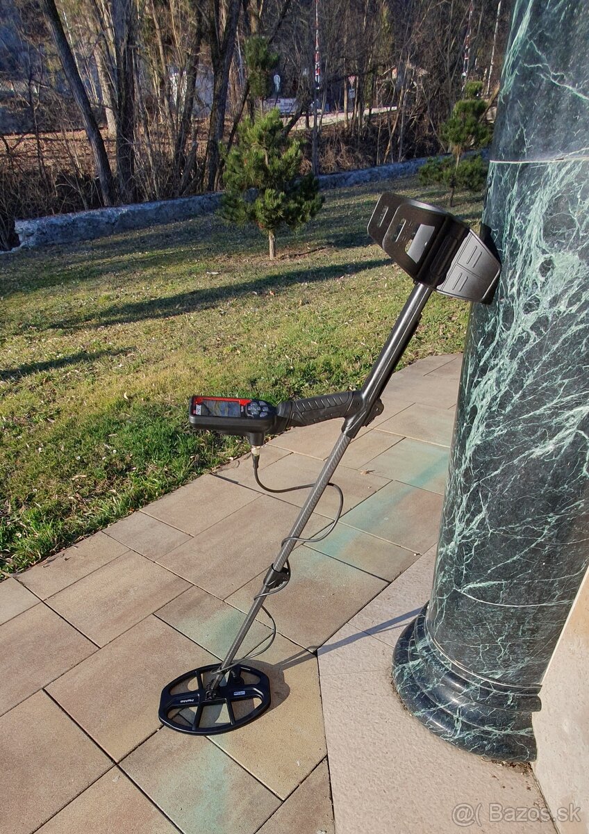 Predam novy detektor kovov SCORE3 dve cievky - 2