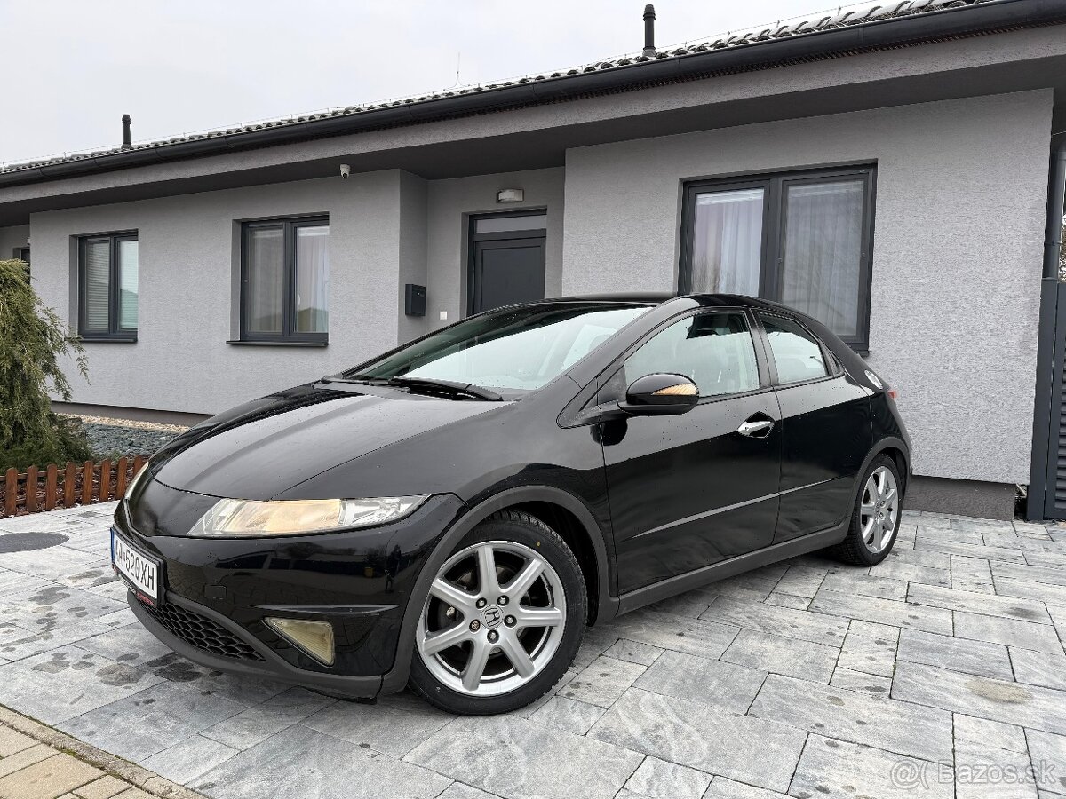 Honda Civic 1.8 Benzín 2006 - 2