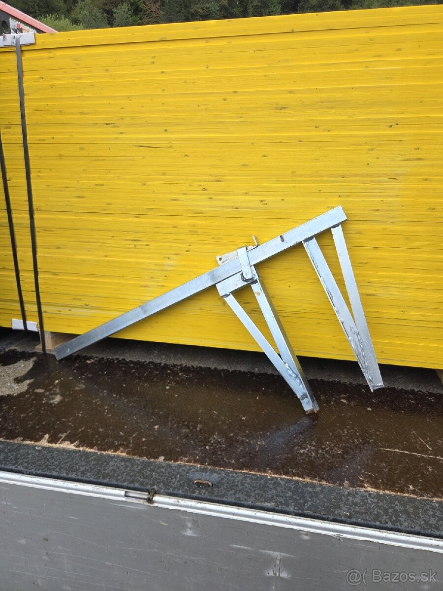 Predám svorky na vence nove debnenie - 2