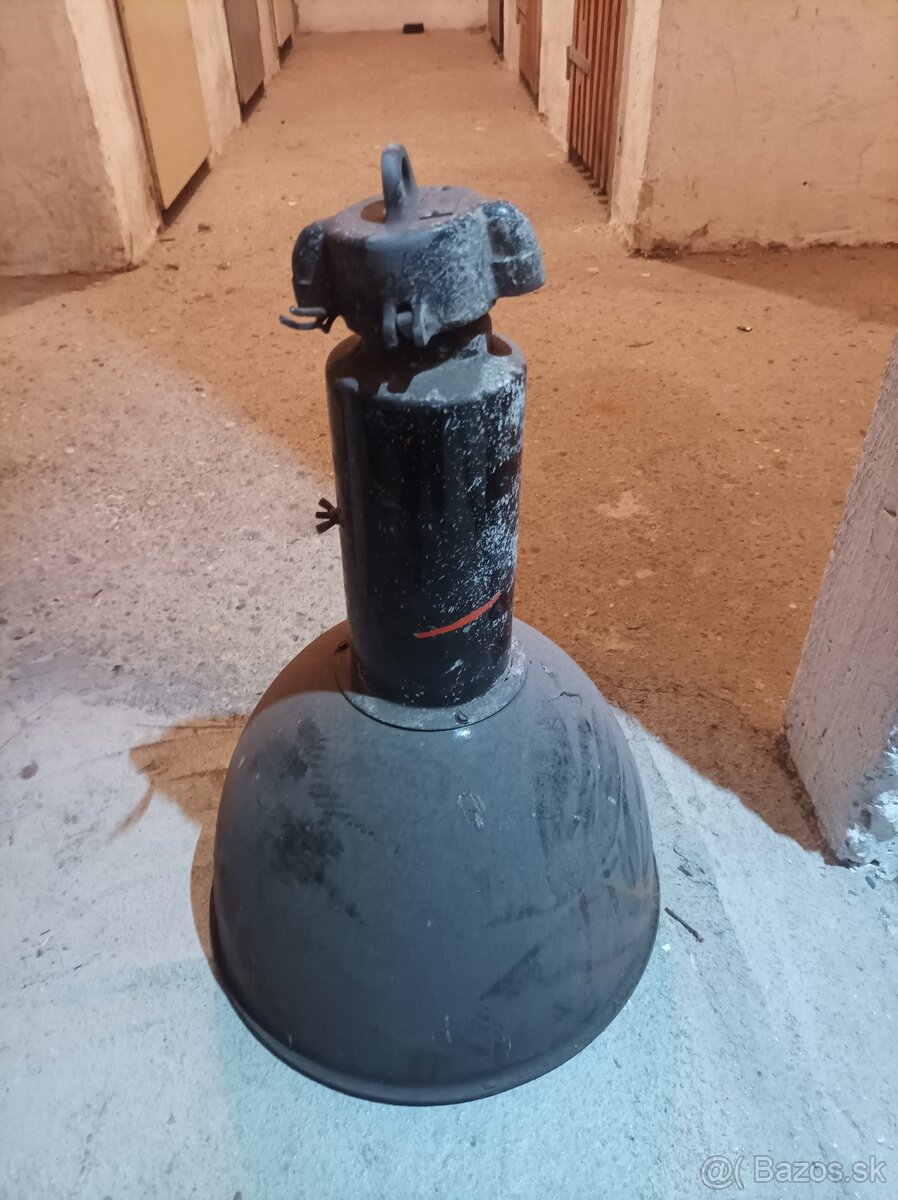 Priemyselná lampa - 2