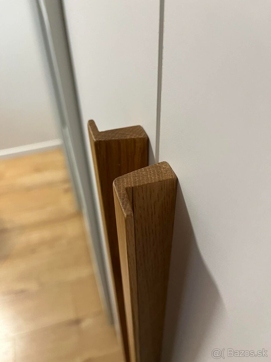skriňa od stolára - 2