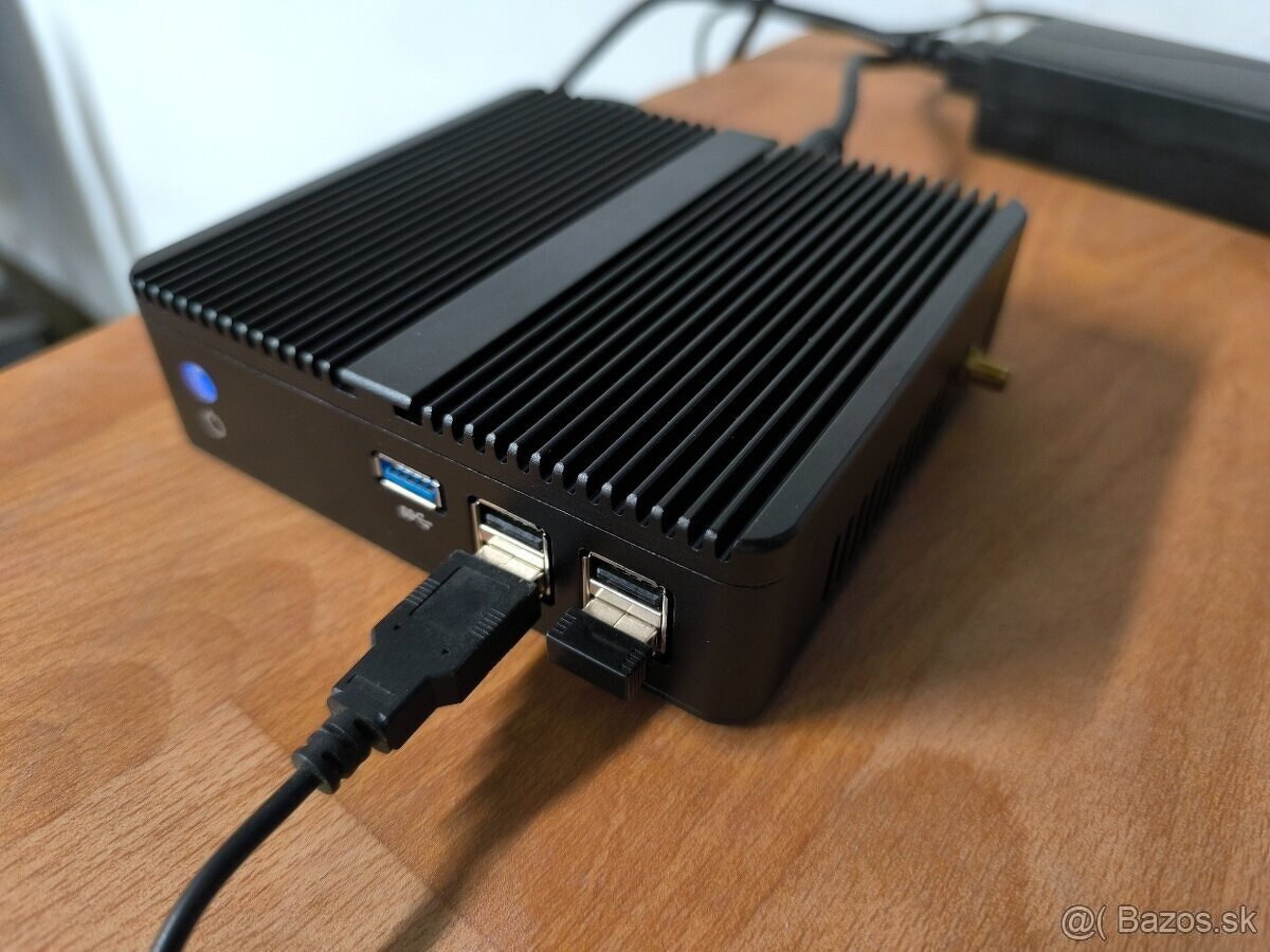 Intel NUC mini PC - 2