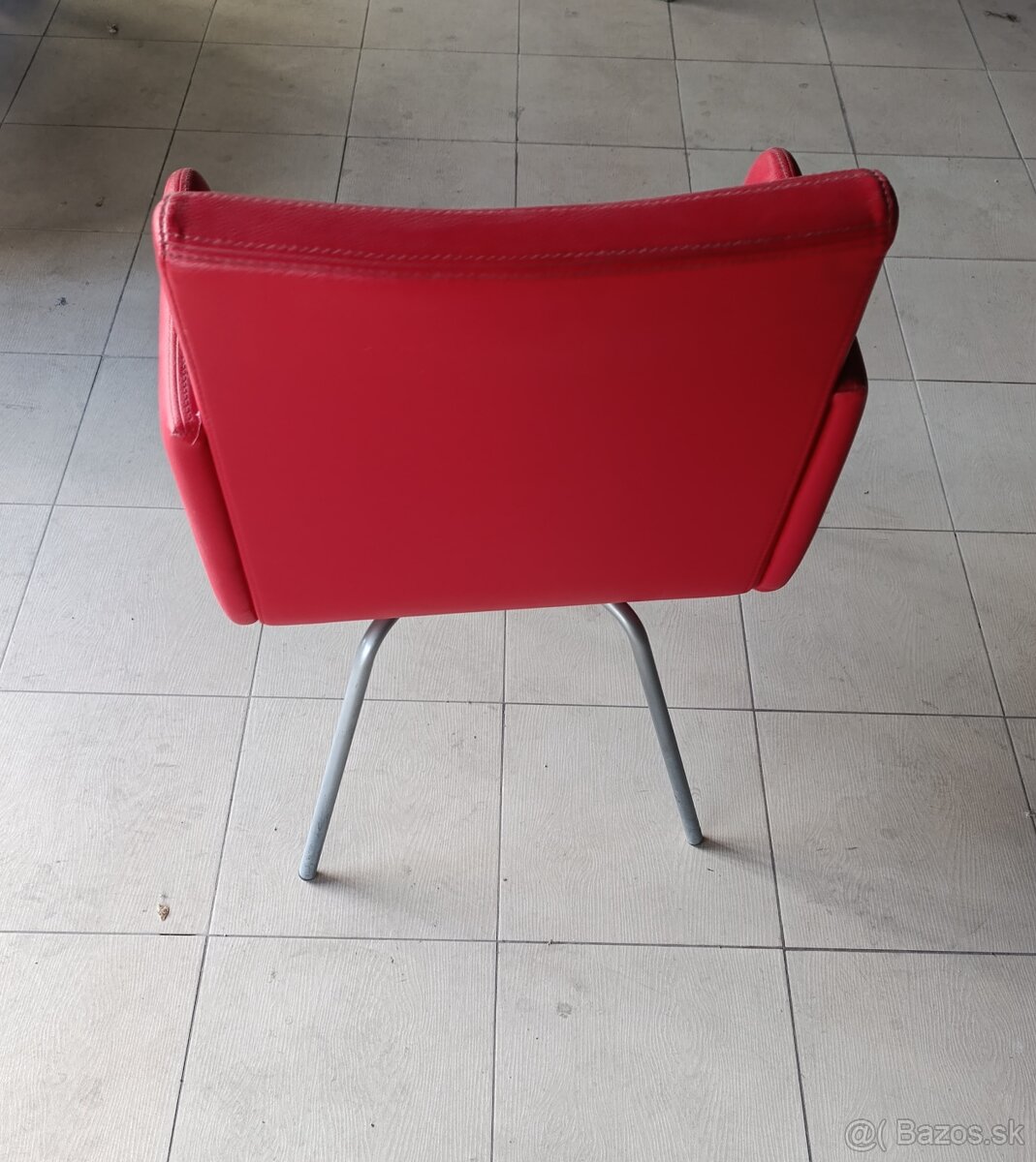 Červené stoličky-kresielka - 2