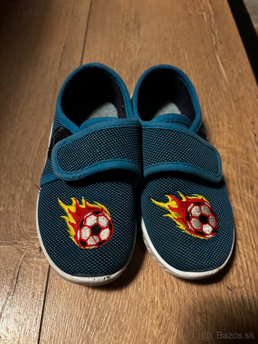 Papučky takmer nenosené velk 26 - 2