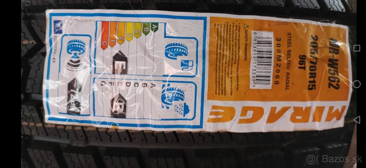 Nove Zimne pneu s diskom origi honda 205/70 R15, 5x114,3 - 2