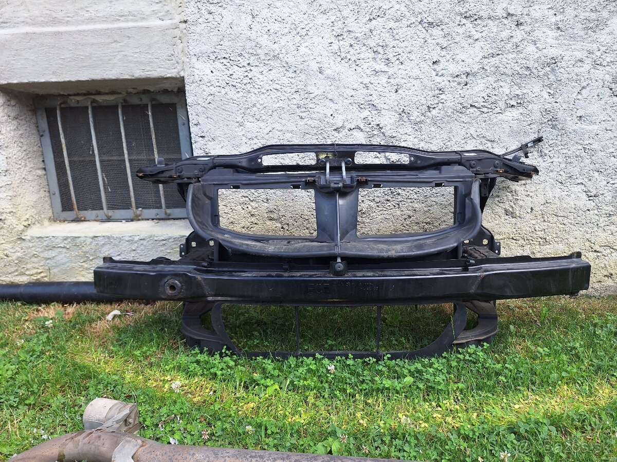 Predná stena bmw e90 e91 lci - 2