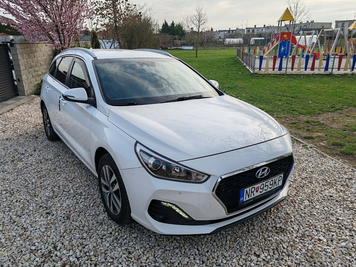 Hyundai i30 combi 1.6crdi - 2