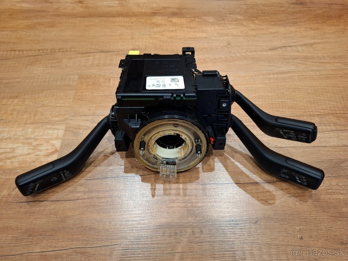 Podvolantova jednotka VW Passat B6 - 2