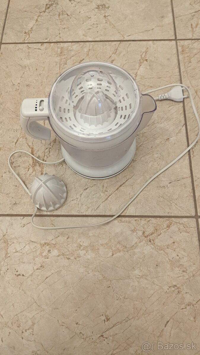Elektrický lis na citrusy (odšťavovač) - 2