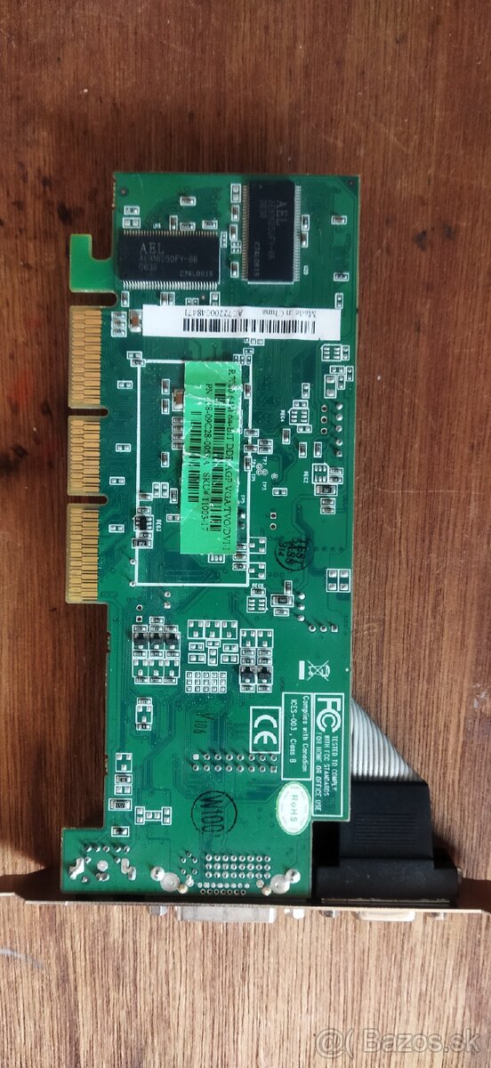 Sapphire Radeon 7000 64mb 64bit ddr - 2