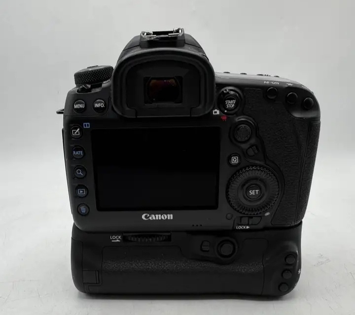 Canon EOS 5D Mark IV - 2