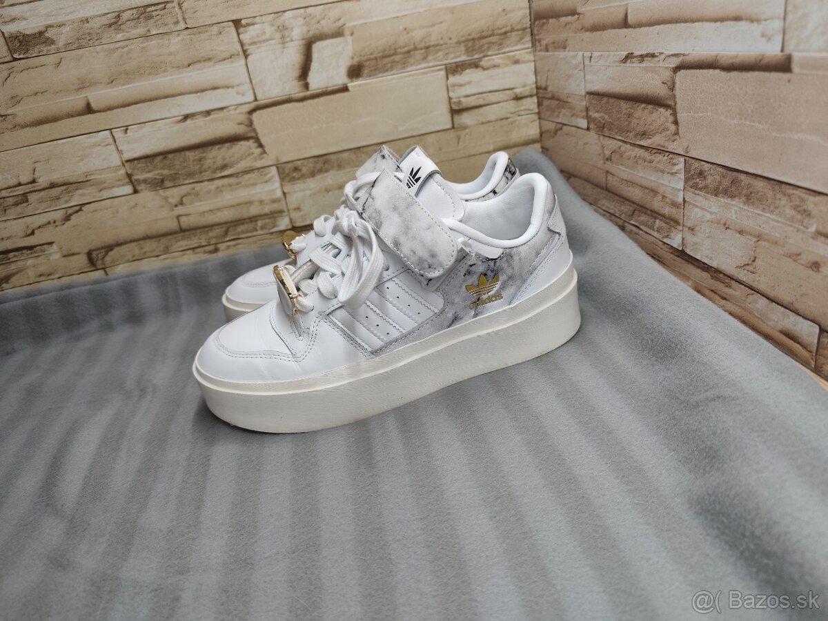 Adidas 38 - dámske kožené biele tenisky - 2