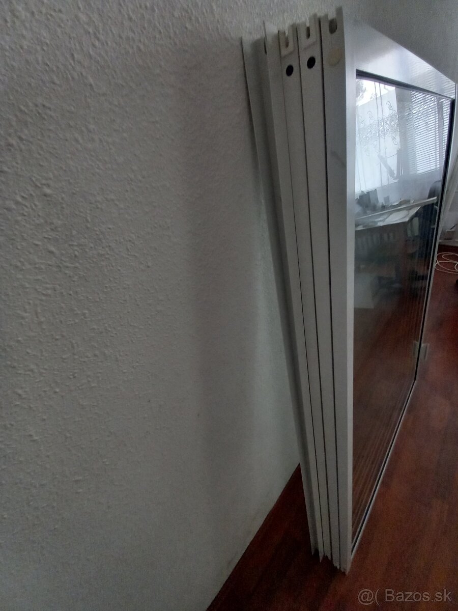 Zasklenie balkóna posuvné sklá - 2