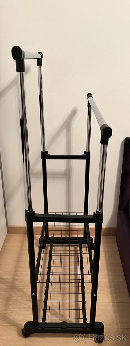 Stojan na oblečenie - 2