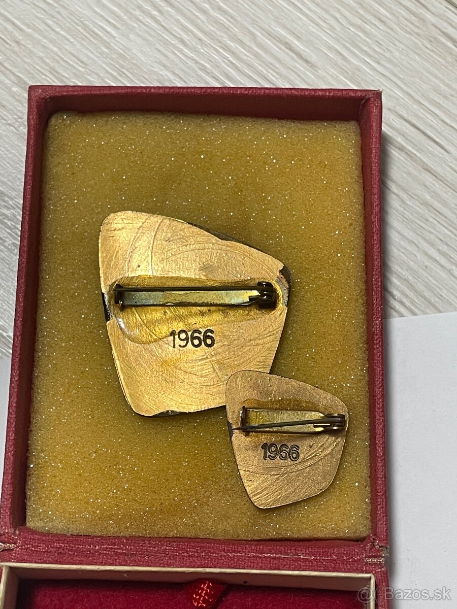 Plakety/medaile (2) - 2