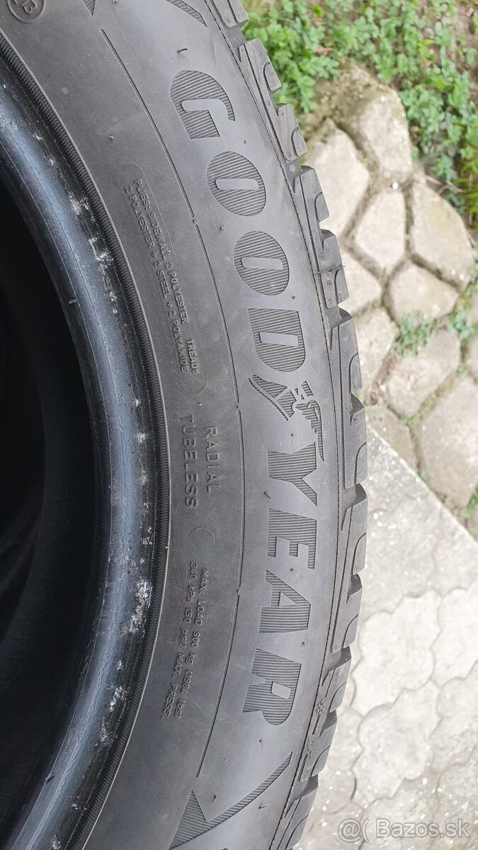 Zimne pneu Good Year - 2