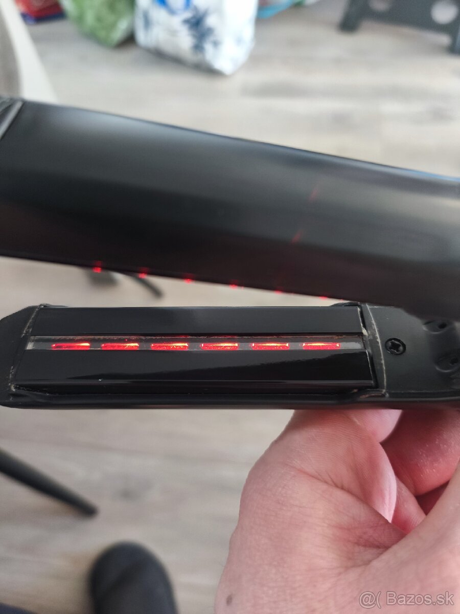 Žehlička na vlasy - 2