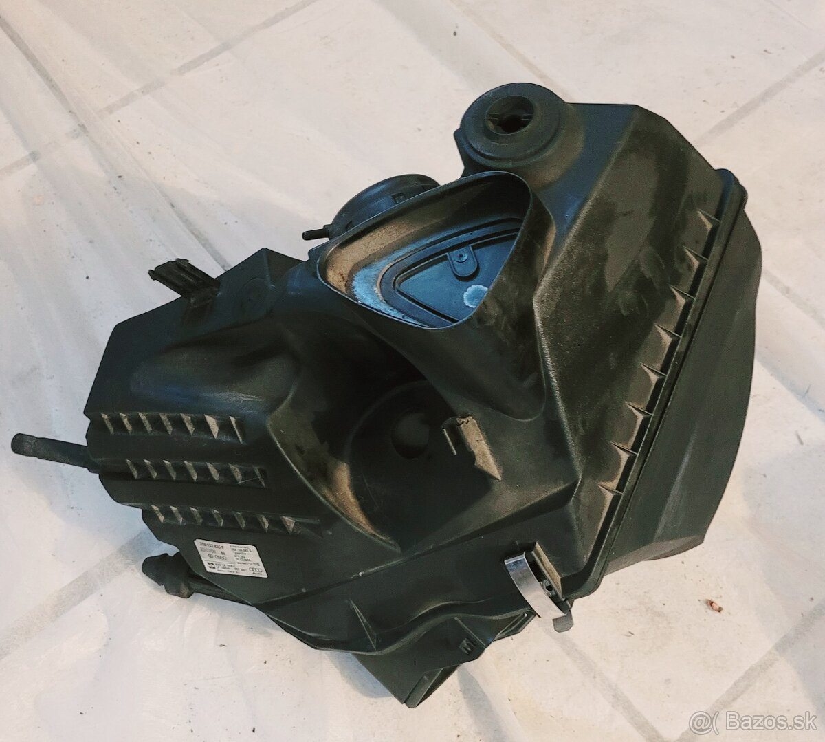 Airbox audi a6 c6 3.0 tdi - 2