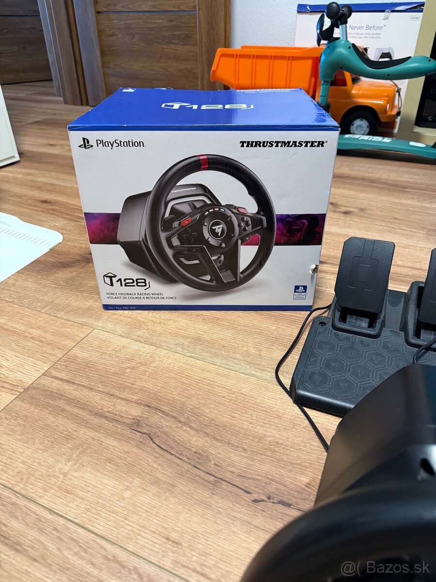 Predám volant na Playstation 5 - 2