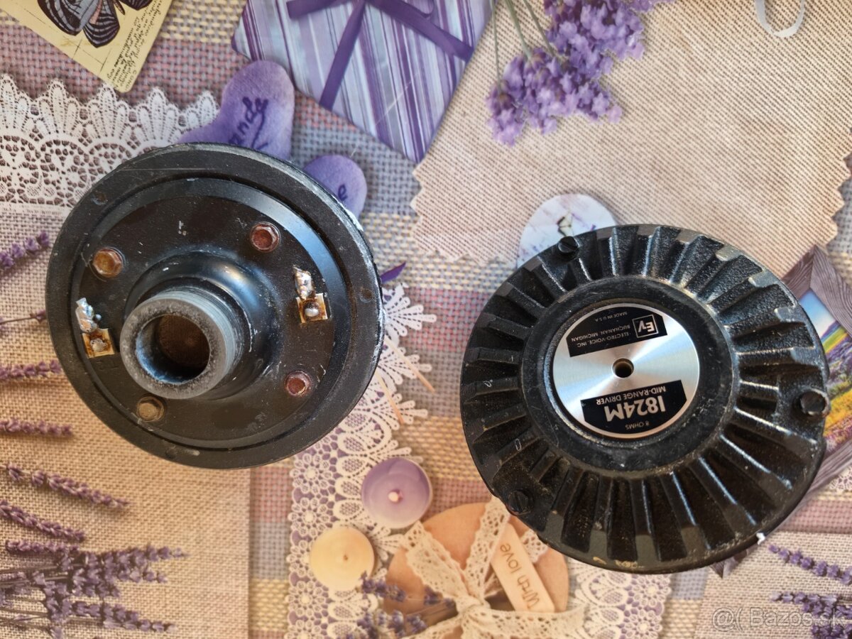 electro voice 1824m + 1824S - 2